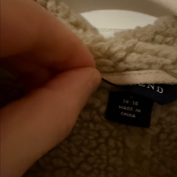 Lands end faux/synthetic Sherpa coat with buttons - Picture 3 of 4